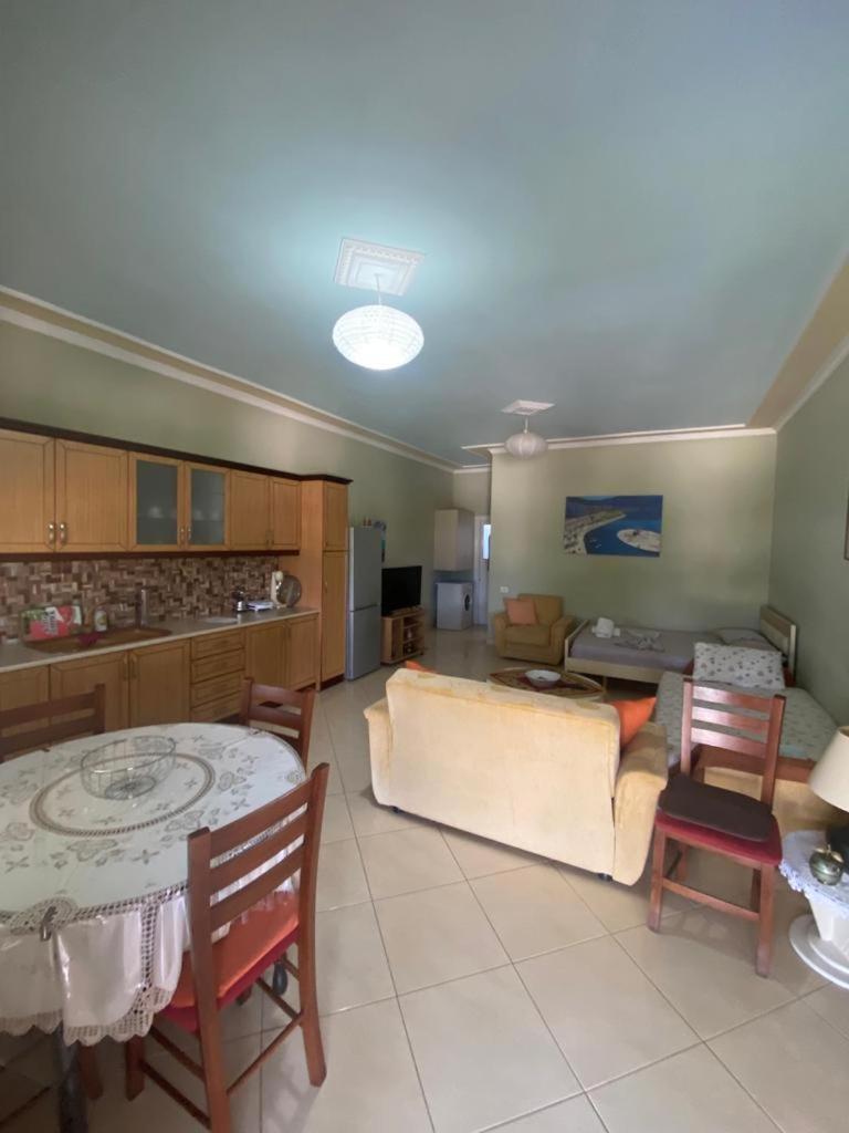 Vila Panorama Ksamil Bilik gambar